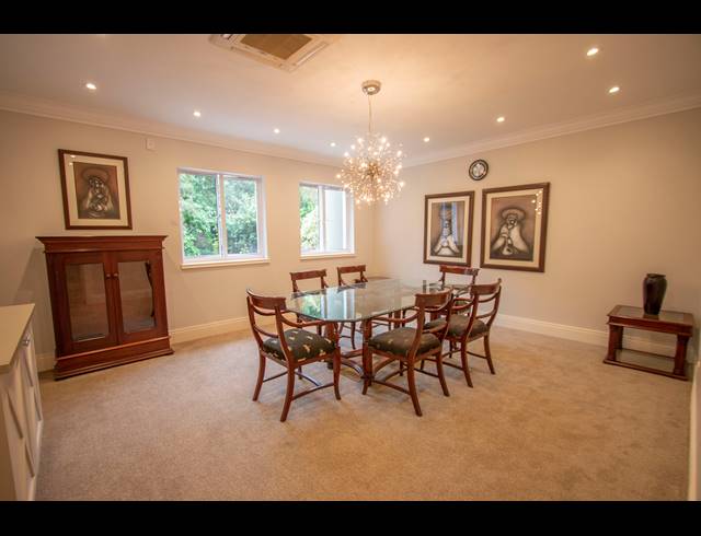 1,200M² OFFICE TO LET IN MELROSE ESTATE